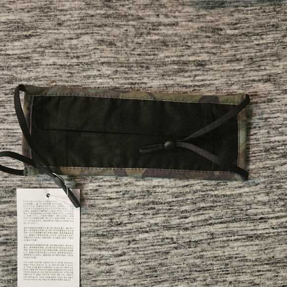 Coach mask - Picture 3 of 9